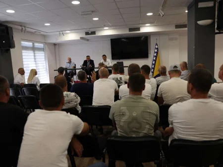 Hurtić stao uz 22 otpuštena radnika Komunalnog: Lično ću platiti njihove advokate