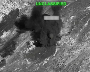 Nastavljeno američko bombardovanje Irana, Teheran uzvraća napadima na zaljevske države