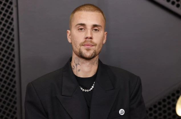 Justin Bieber pored Madonne i Shakire nastupa na poluvremenu finala Svjetskog prvenstva Justin Bieber pored Madonne i Shakire nastupa na poluvremenu finala Svjetskog prvenstva