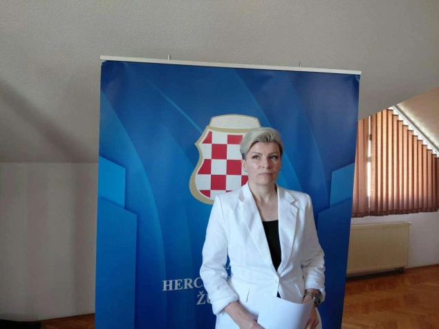 Nakon ostavki liječnika u Kantonu 10, Vlada poručila: Nema pregovora prije listopada Nakon ostavki liječnika u Kantonu 10, Vlada poručila: Nema pregovora prije listopada