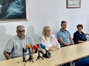 Kako će bolnica funkcionirati, ne zna niko: Liječnici i Vlada Kantona 10 nisu postigli dogovor