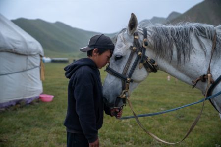 Kirgistan čuva svoju nomadsku dušu: Život među planinama, jurtama i konjima