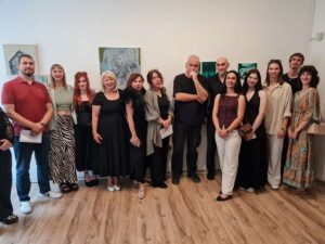 U Zagrebu otvorena izložba Stećci 16/26 – Stećci inspiracija mladim umjetnicima