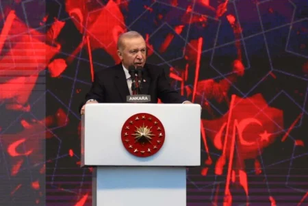 Erdoğan: Pred narodom koji je ustao 15. jula nijedna sila nije mogla opstati
