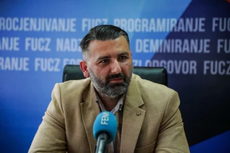 Brašnjić: Vatrogascima u FBiH omogućeno uvećanje plate do 30 posto zbog obima posla na terenu Brašnjić: Vatrogascima u FBiH omogućeno uvećanje plate do 30 posto zbog obima posla na terenu