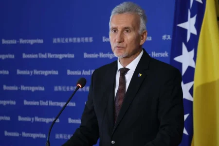 Sa Kongresa Svjetskog saveza dijaspore BiH: Potrebna jača saradnja bh. institucija i iseljeništva Sa Kongresa Svjetskog saveza dijaspore BiH: Potrebna jača saradnja bh. institucija i iseljeništva