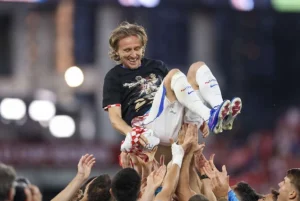 Luka Modrić ostaje u Milanu