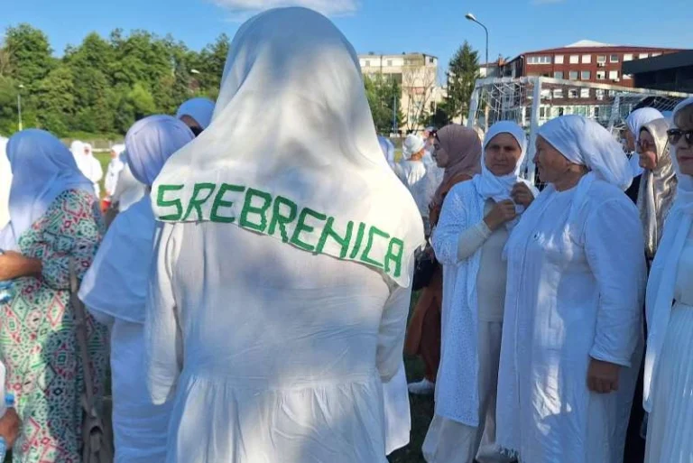 Gračaničko keranje njeguje sjećanje na žrtve genocida u Srebrenici Gračaničko keranje njeguje sjećanje na žrtve genocida u Srebrenici