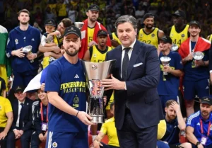 Melih Mahmutoğlu produžio ugovor sa Fenerbahceom do 2027. godine
