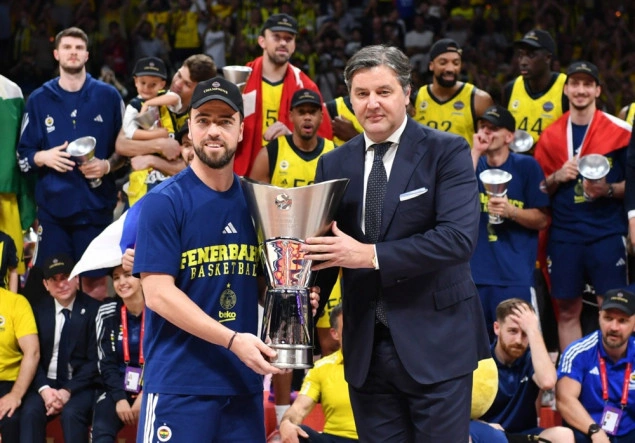 Melih Mahmutoğlu produžio ugovor sa Fenerbahceom do 2027. godine