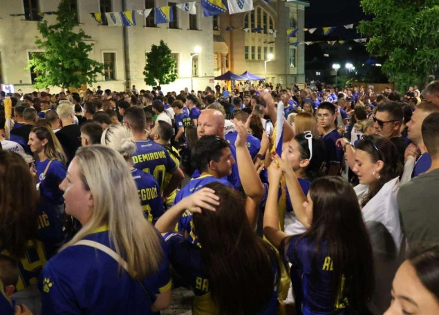Mostar i večeras uz Zmajeve