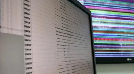 Zemljotres jačine 5,5 stepeni u Peruu, poginula jedna osoba, deset povrijeđeno Zemljotres jačine 5,5 stepeni u Peruu, poginula jedna osoba, deset povrijeđeno
