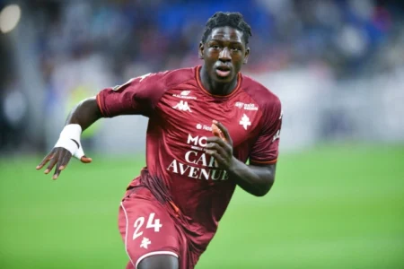 Aston Villa se žalila zbog odbijanja FIFA-e da registruje maloljetnog nogometaša