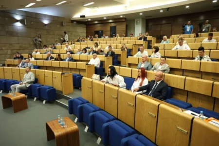 U Federaciji BiH donesen Zakon o boračkom dodatku: Borci će dobijati 1,50 KM po mjesecu provedenom u ratu