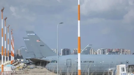 U Izrael stiglo 14 američkih aviona za dopunu goriva usred eskalacije s Iranom