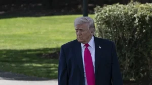 Trump upozorio: 1.000 projektila napunjeno i spremno ako Iran pokuša izvršiti atentat