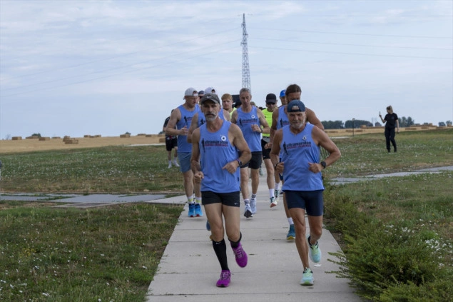 Ultramaratonci potrčali s Ovčare prema Srebrenici Ultramaratonci potrčali s Ovčare prema Srebrenici