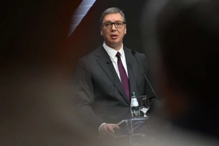 Vučić nazvao glupim i budalastim izjave Milanovića o naoružavanju Srbije Vučić nazvao glupim i budalastim izjave Milanovića o naoružavanju Srbije