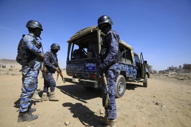 Jemenska vojska granatirala položaje Huta u provinciji Taiz nakon napada na luku Mokha Jemenska vojska granatirala položaje Huta u provinciji Taiz nakon napada na luku Mokha