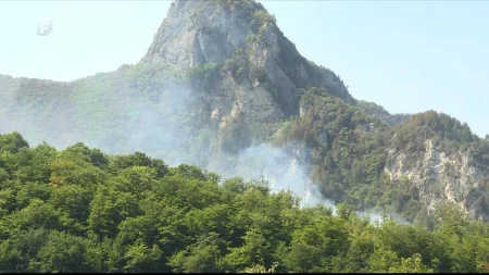 Helikopter OS BiH obustavio angažovanje na požarištu kod Jajca: Nastavljen angažman u Konjicu Helikopter OS BiH obustavio angažovanje na požarištu kod Jajca: Nastavljen angažman u Konjicu
