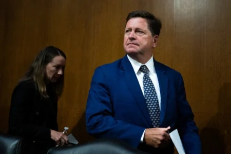 Jay Clayton položio zakletvu kao novi direktor američke nacionalne obavještajne službe Jay Clayton položio zakletvu kao novi direktor američke nacionalne obavještajne službe