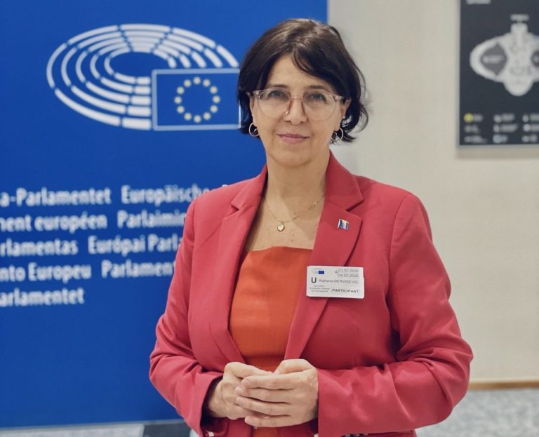Da li BiH može zabraniti društvene mreže djeci ispod 15 godina?