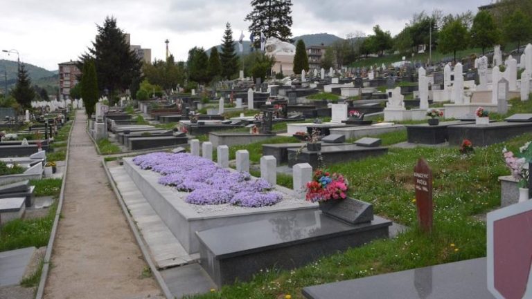 Pronađeni posmrtni ostaci više osoba na groblju Lav Pronađeni posmrtni ostaci više osoba na groblju Lav