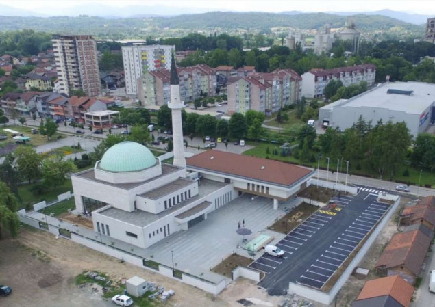 Islamski centar u Lukavcu: Dom znanja i zajedništva u kojem će se odgajati buduće generacije Islamski centar u Lukavcu: Dom znanja i zajedništva u kojem će se odgajati buduće generacije