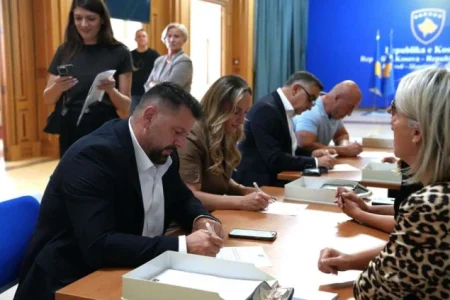 Kosovo pokušava izaći iz političke blokade: Danas konstituirajuća sjednica Skupštine