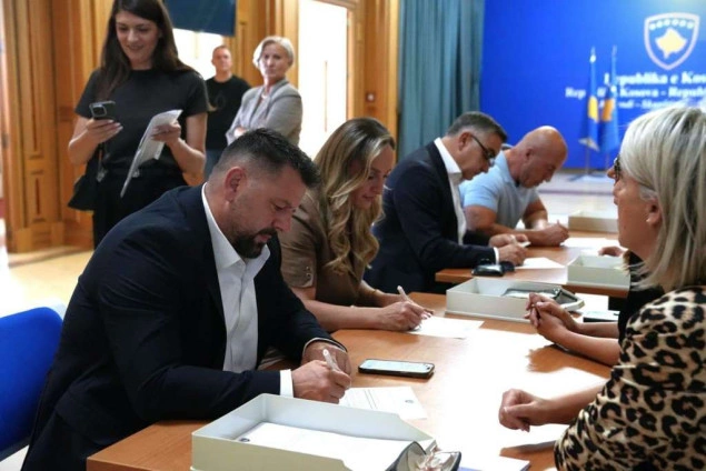 Kosovo pokušava izaći iz političke blokade: Danas konstituirajuća sjednica Skupštine Kosovo pokušava izaći iz političke blokade: Danas konstituirajuća sjednica Skupštine