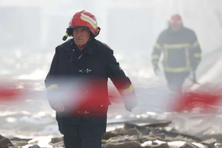 Vatrogasci Civilne zaštite KS upućeni u Konjic kao ispomoć u gašenju požara Vatrogasci Civilne zaštite KS upućeni u Konjic kao ispomoć u gašenju požara