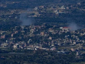 Izrael nastavio granatiranje juga Libana uprkos pregovorima: Oštećene kuće kod Tyrea