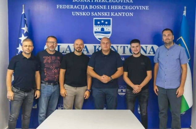 Premijer USK ugostio prvake BiH u futsalu, najavljena jača podrška uspješnim sportskim kolektivima Premijer USK ugostio prvake BiH u futsalu, najavljena jača podrška uspješnim sportskim kolektivima
