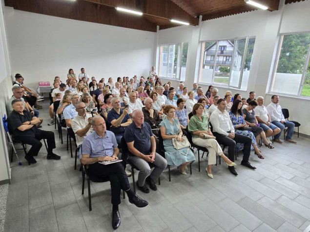 U Busovači predstavljena knjiga Naša priča Ivice Petrovića