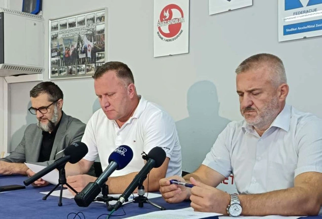 Sindikat traži isplatu otpremnina za radnike NŽZ te zaštitu postrojenja za integralnu proizvodnju