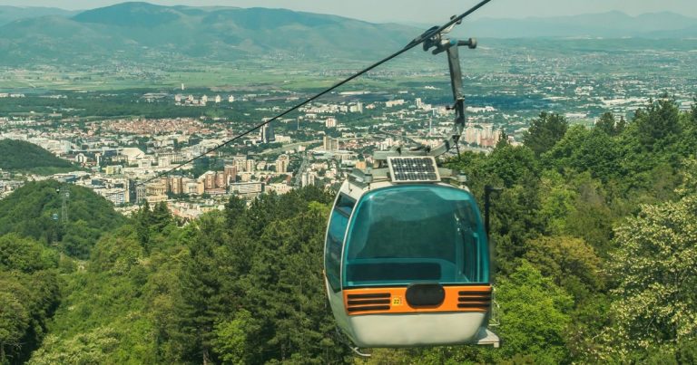 Promet u zraku: kako Indija žičarama rješava problem gradskih gužvi Promet u zraku: kako Indija žičarama rješava problem gradskih gužvi
