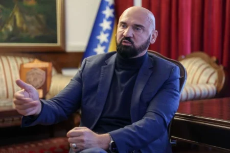 Isak: Na potezu je Ministarstvo zdravstva da pravno reguliše pitanja promjene spola u FBiH Isak: Na potezu je Ministarstvo zdravstva da pravno reguliše pitanja promjene spola u FBiH