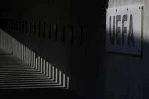 Predsjednik FIFA-e negira tvrdnju da je UEFA platila navodnoj ljubavnici