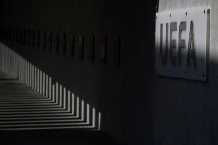 Predsjednik FIFA-e negira tvrdnju da je UEFA platila navodnoj ljubavnici