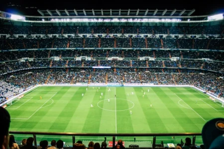 PSG i Aston Villa u Salzburgu igraju za UEFA Superkup; u centru pažnje i somalijski sudija Omar Artan PSG i Aston Villa u Salzburgu igraju za UEFA Superkup; u centru pažnje i somalijski sudija Omar Artan
