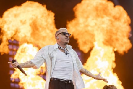 Macklemore najavio turneju Free Palestine nakon što je izbačen s nastupa s Edom Sheeranom Macklemore najavio turneju Free Palestine nakon što je izbačen s nastupa s Edom Sheeranom