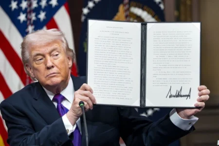 Od „umjetne do „superiorne inteligencije: Trump predložio nova imena za AI te najavio formiranje Snaga za umjetnu inteligenciju