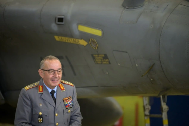 Njemački general Carsten Breuer izabran za novog šefa Vojnog komiteta NATO-a Njemački general Carsten Breuer izabran za novog šefa Vojnog komiteta NATO-a