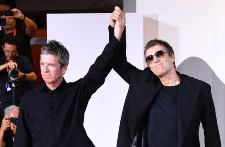 Oasis potvrdio veliku turneju za 2027. godinu: Bend se vraća i na kultni Knebworth Oasis potvrdio veliku turneju za 2027. godinu: Bend se vraća i na kultni Knebworth