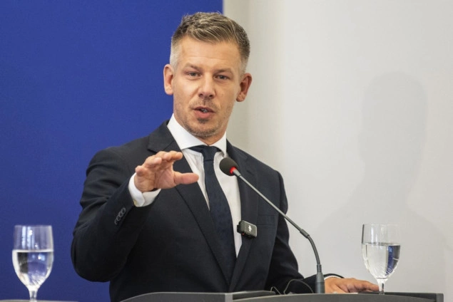 Mađarski premijer najavio ukidanje ograničenja za usvajanje djece istopolnim parovima Mađarski premijer najavio ukidanje ograničenja za usvajanje djece istopolnim parovima