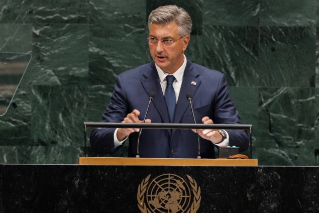 Plenković kritikovao Srbiju zbog počasti Mladiću: To je uvreda njegovim žrtvama i presudama Plenković kritikovao Srbiju zbog počasti Mladiću: To je uvreda njegovim žrtvama i presudama