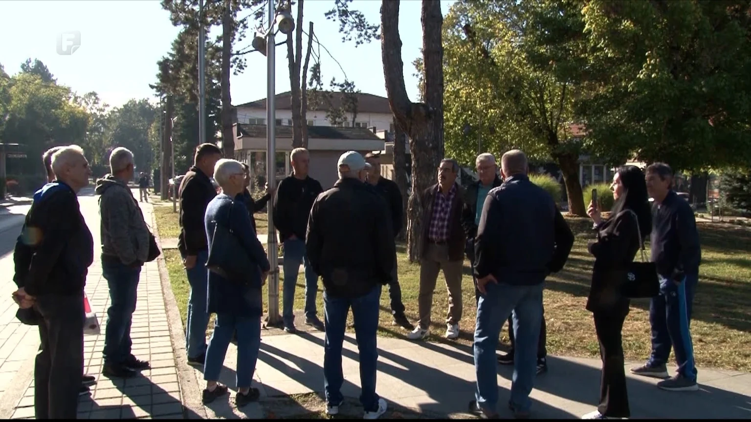 Bivši radnici koksare protestuju ispred Gradske uprave Lukavac: Traže hitnu isplatu potraživanja