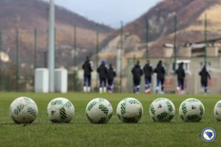 Ženska U-15 reprezentacija na razvojnom turniru u Sloveniji Ženska U-15 reprezentacija na razvojnom turniru u Sloveniji