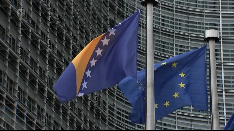 Bh. političari zemlju drže u stagnaciji: Dok regija napreduje ka integracijama, BiH je daleko od Brisela Bh. političari zemlju drže u stagnaciji: Dok regija napreduje ka integracijama, BiH je daleko od Brisela