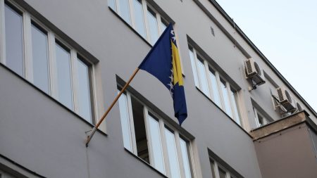 CIK kaznio političke stranke i kandidate s preko 200.000 KM zbog preuranjene kampanje 
